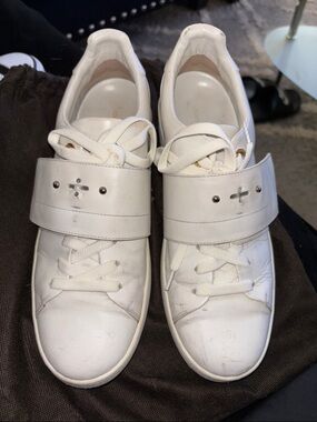 Louis Vuitton White Leather Sneakers with Strap